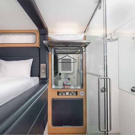 Yotelair London Heathrow Airport Hillingdon Ngoại thất bức ảnh