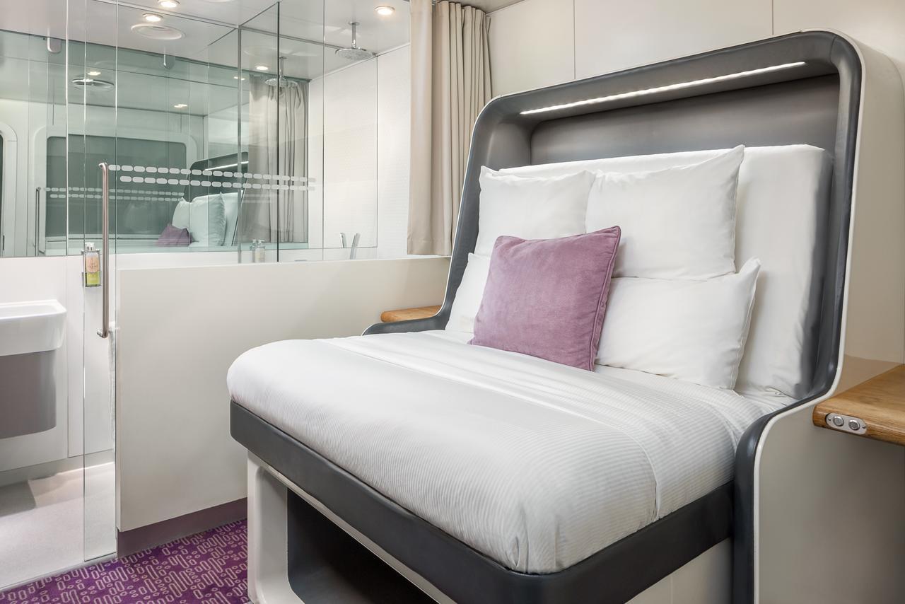 Yotelair London Heathrow Airport Hillingdon Ngoại thất bức ảnh