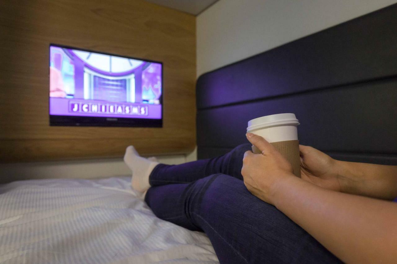 Yotelair London Heathrow Airport Hillingdon Ngoại thất bức ảnh