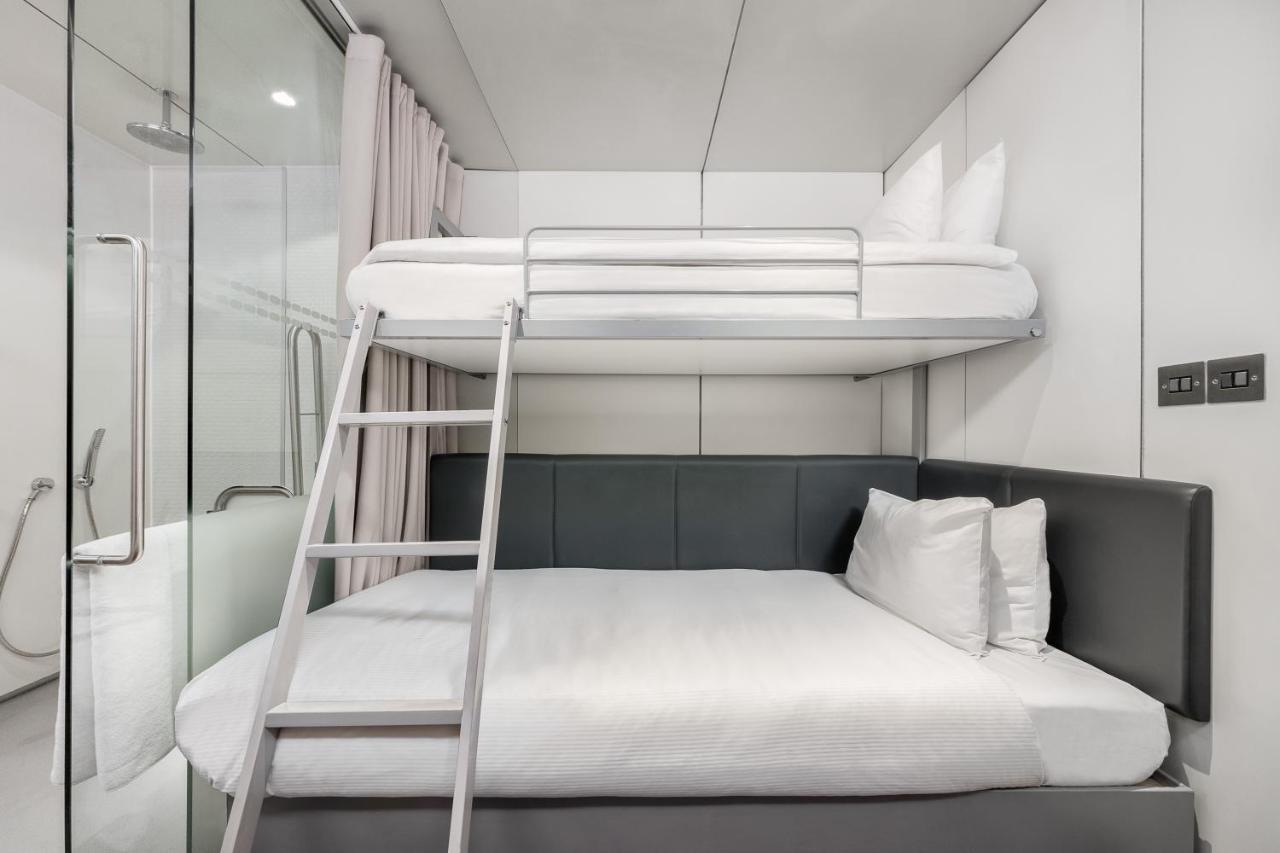 Yotelair London Heathrow Airport Hillingdon Ngoại thất bức ảnh
